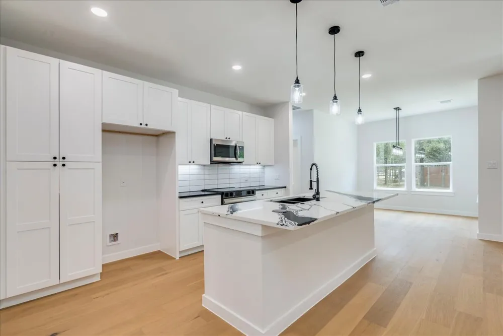 108 Keahi Court Bastrop, TX 78602