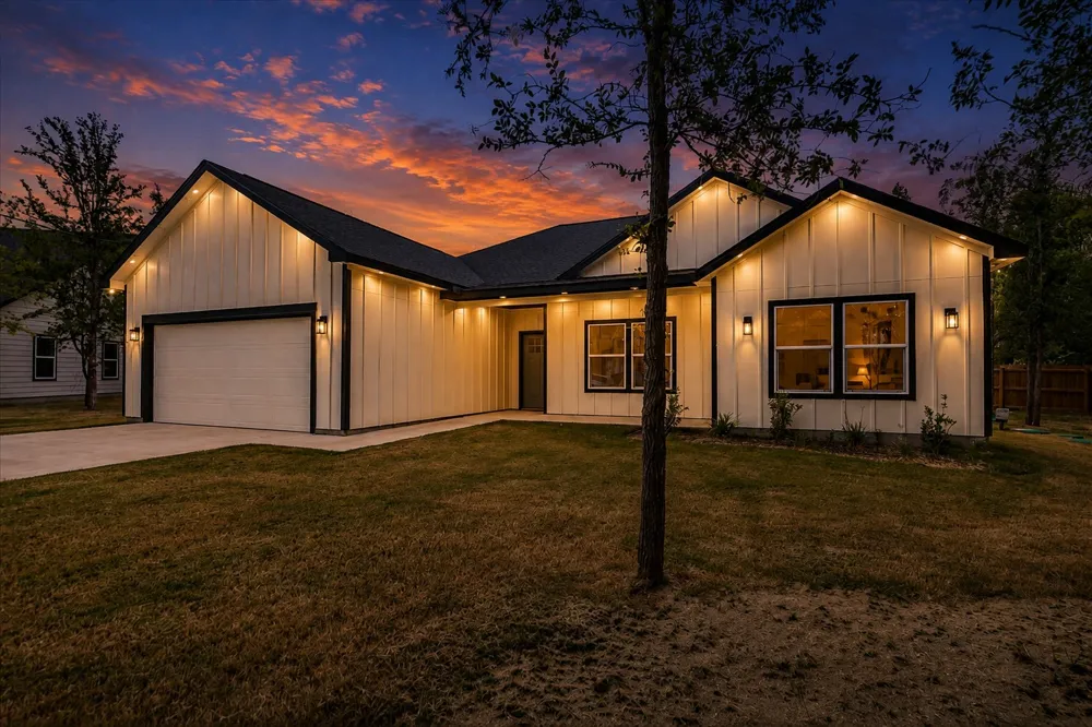 108 Keahi Court Bastrop, TX 78602