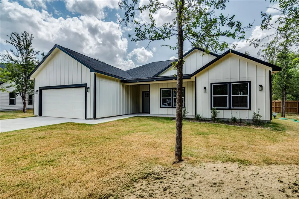 108 Keahi Court Bastrop, TX 78602