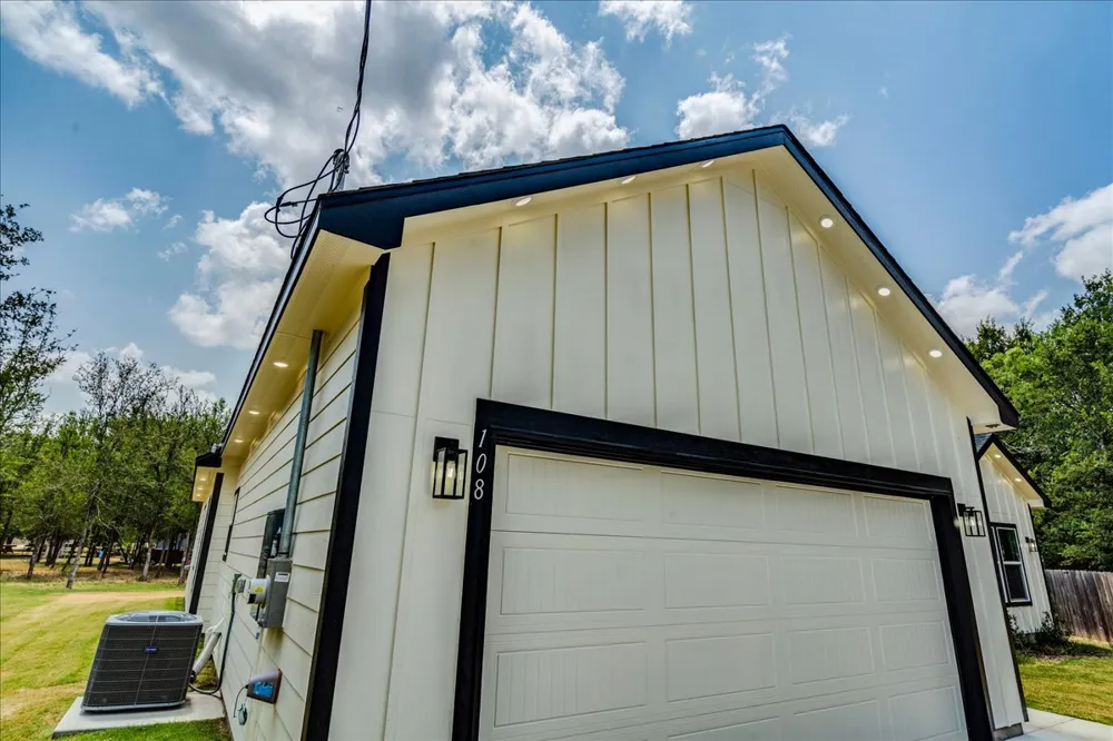 108 Keahi Court Bastrop, TX 78602