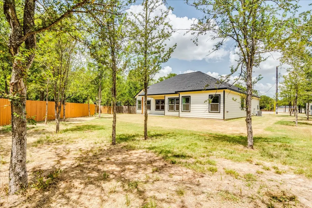 108 Keahi Court Bastrop, TX 78602