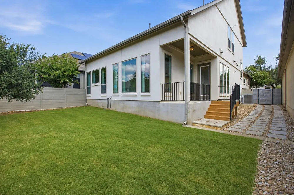 213 Diamondback Drive Georgetown, TX 78628