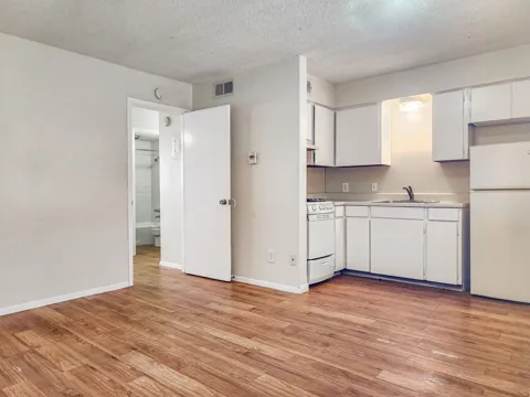 924 E Dean Keeton Street #231