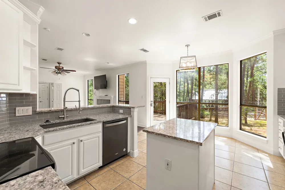 131 Molokini Drive Bastrop, TX 78602