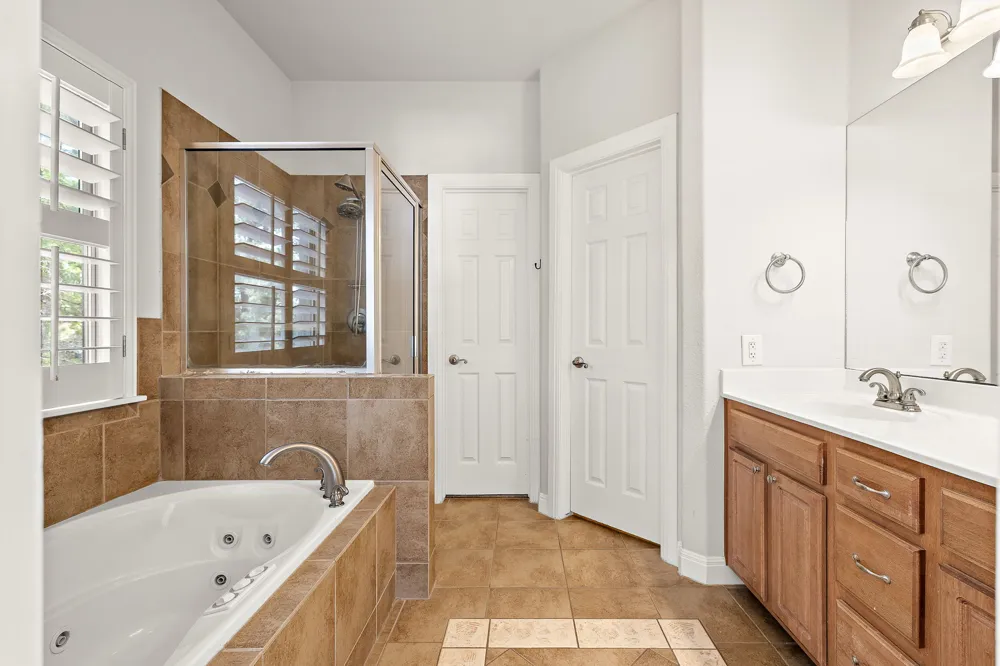 131 Molokini Drive Bastrop, TX 78602