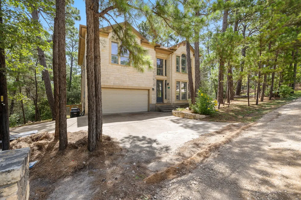 131 Molokini Drive Bastrop, TX 78602