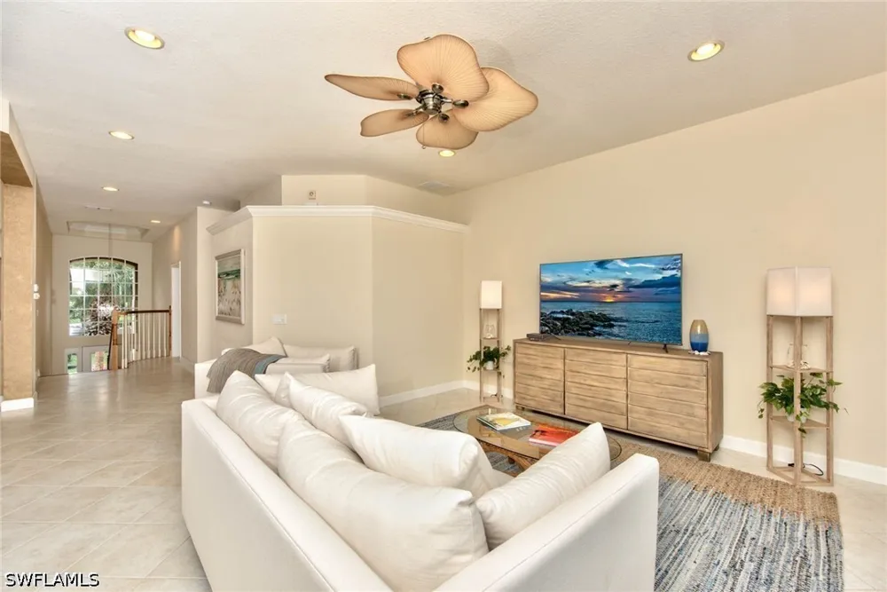 Cypress Hammock Circle #202 Estero, FL 34135