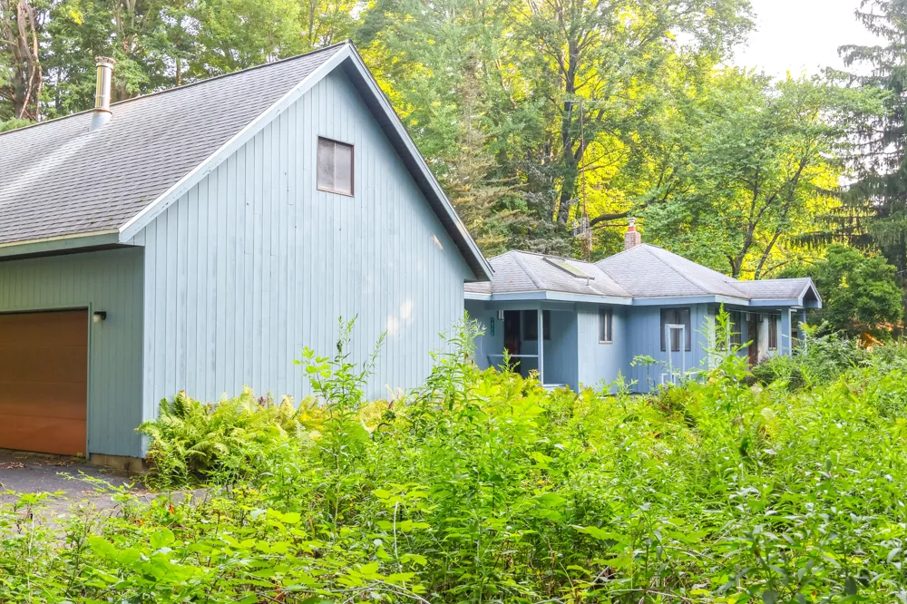 14770 Marquette Road Lakeside, MI 49128