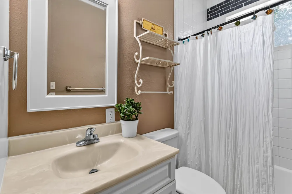 217 Bishop Street San Marcos, TX 78666