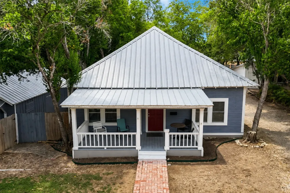 217 Bishop Street San Marcos, TX 78666