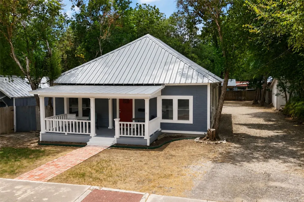 217 Bishop Street San Marcos, TX 78666