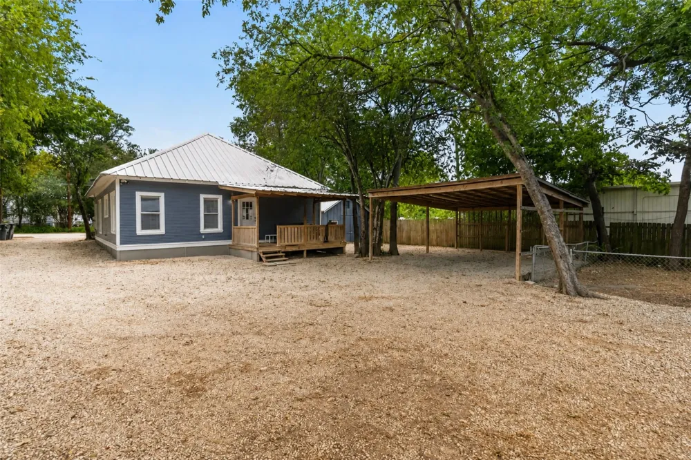 217 Bishop Street San Marcos, TX 78666