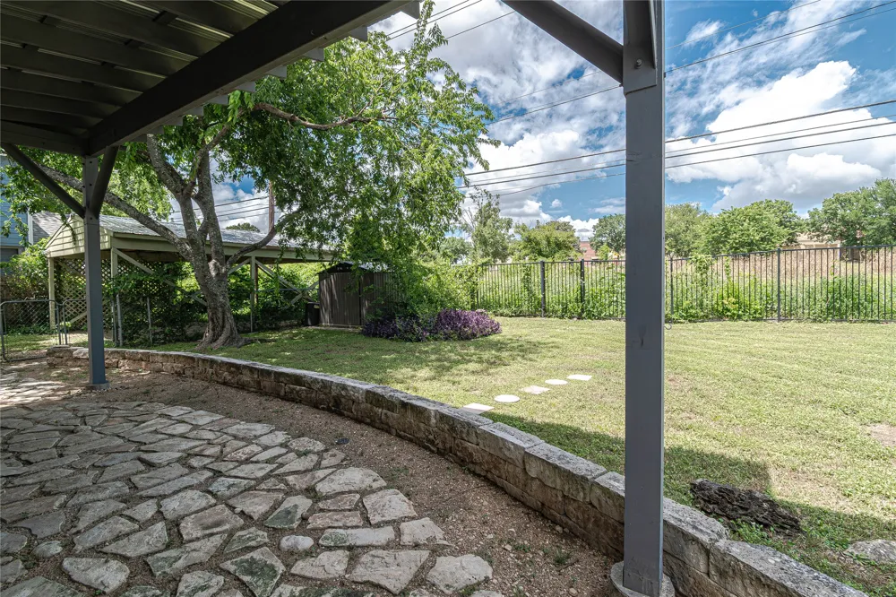 1202 Norwood Road Austin, TX 78722