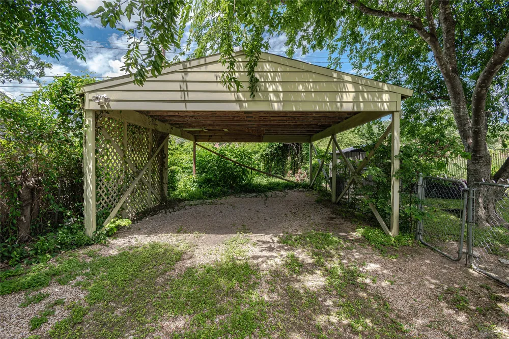 1202 Norwood Road Austin, TX 78722
