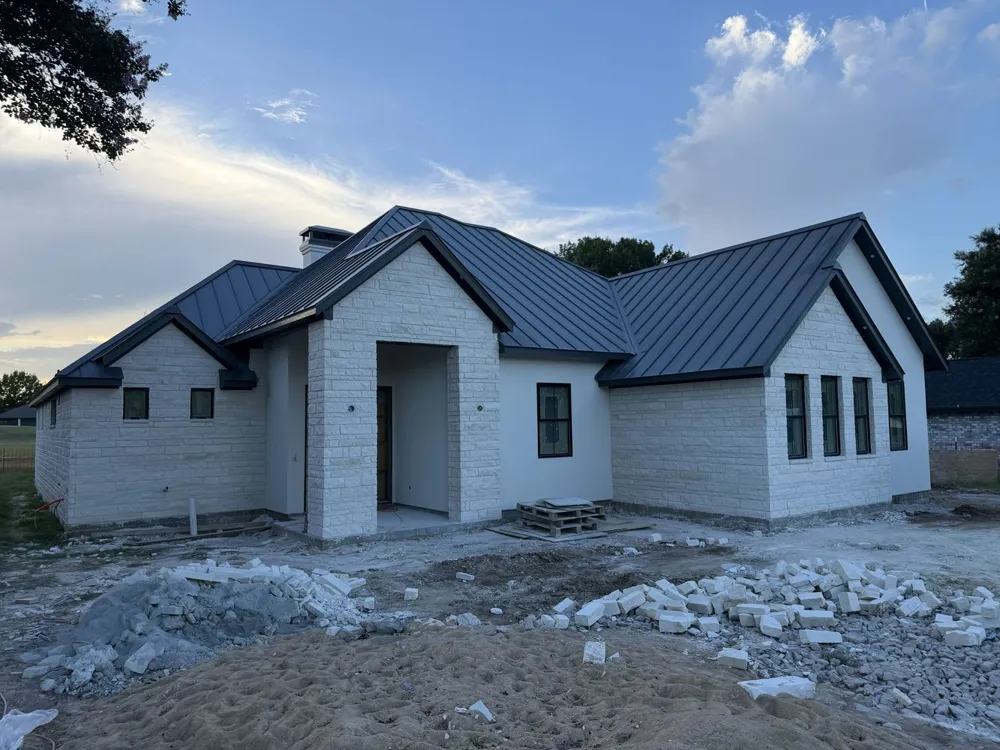 114 Meadowlakes Drive Meadowlakes, TX 78654