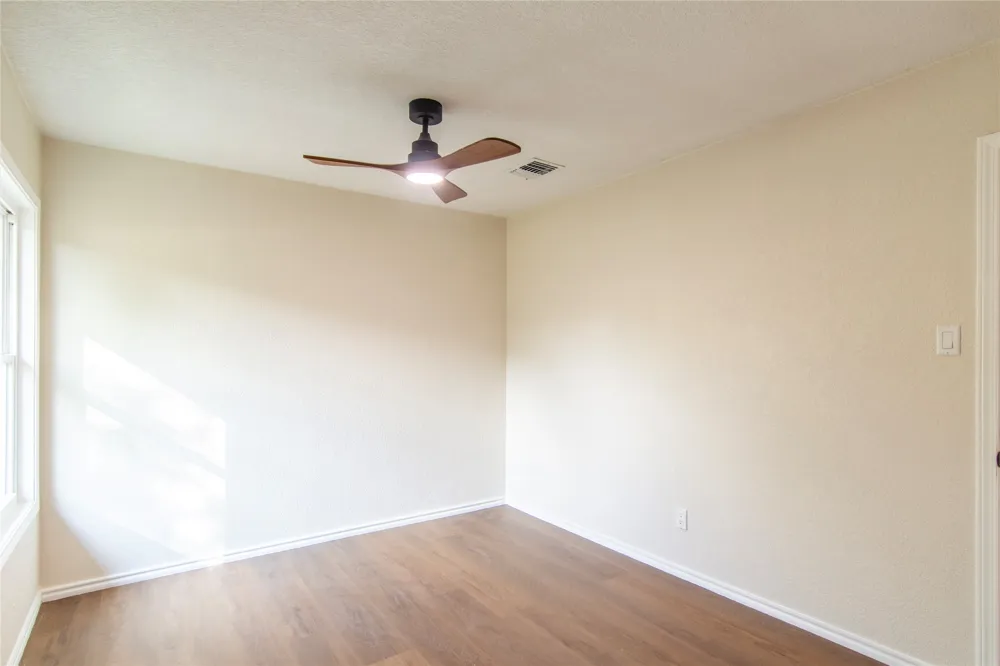 1635 Lakeview Drive Canyon Lake, TX 78133