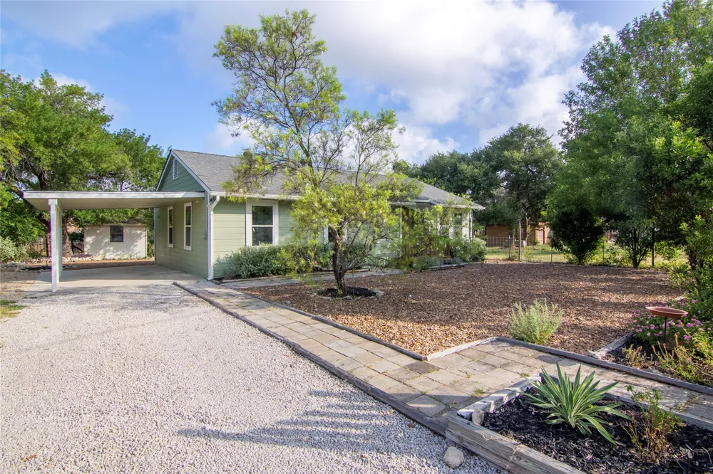 1635 Lakeview Drive Canyon Lake, TX 78133