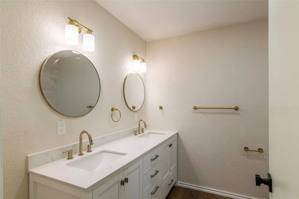 1635 Lakeview Drive Canyon Lake, TX 78133