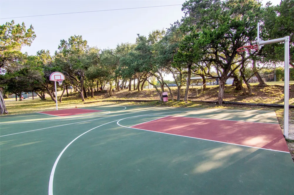 1635 Lakeview Drive Canyon Lake, TX 78133