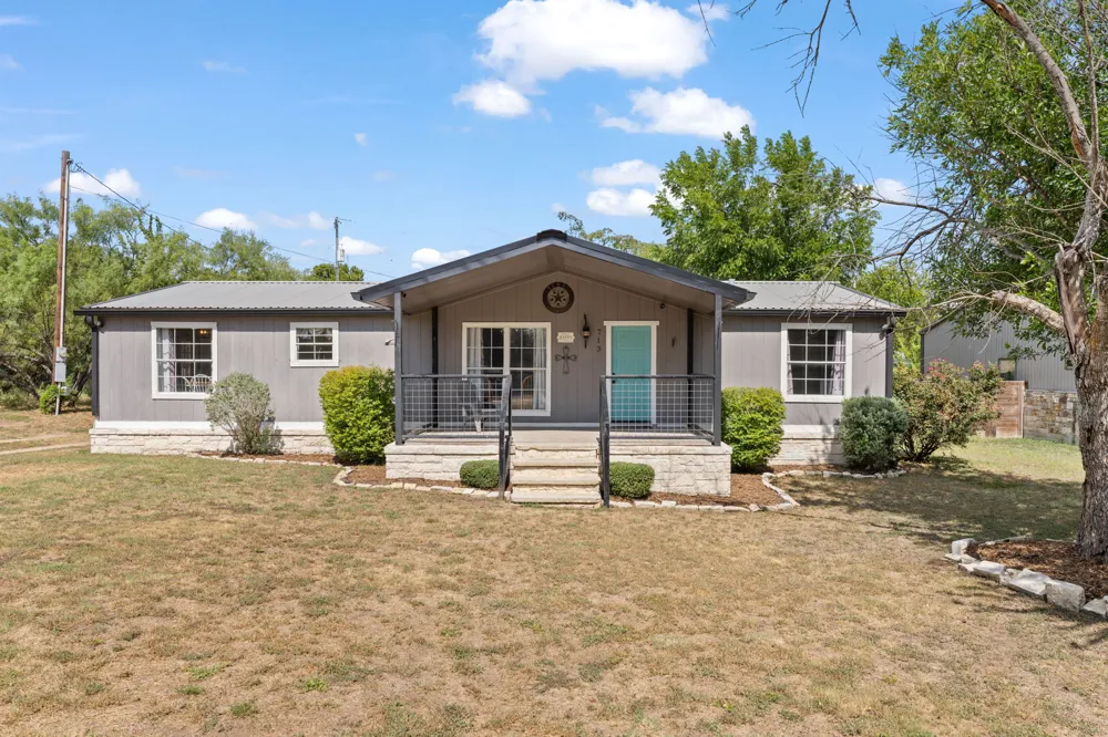 713 Blackburn Lane Burnet, TX 78611