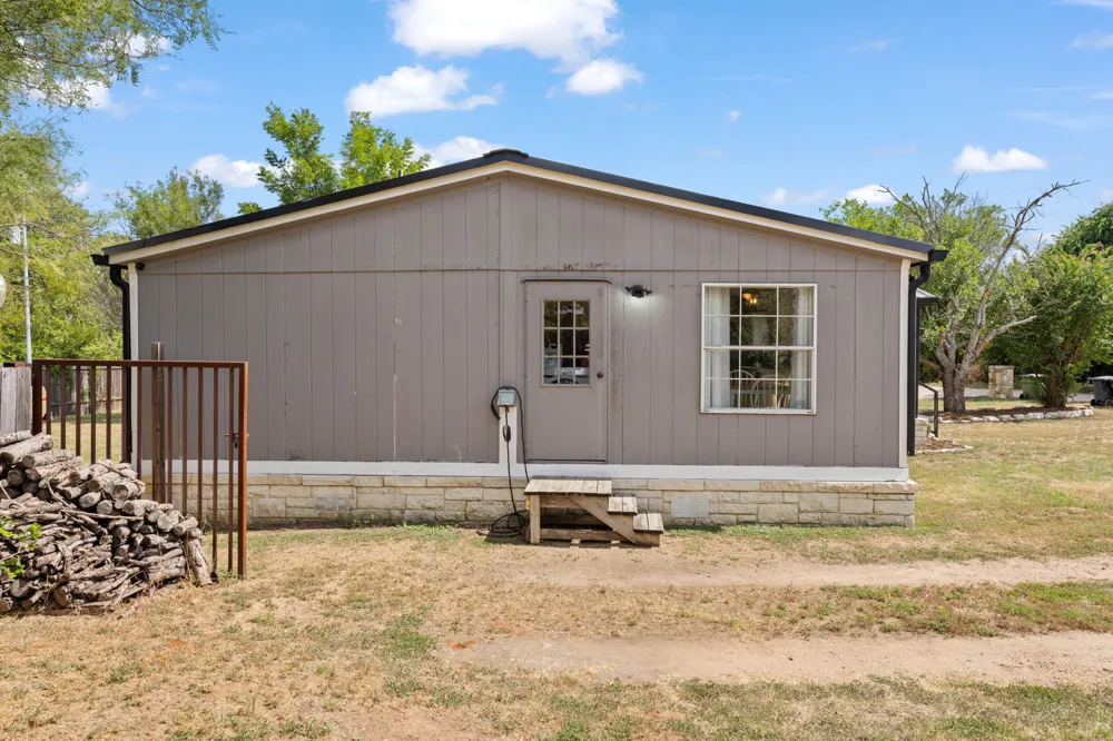713 Blackburn Lane Burnet, TX 78611