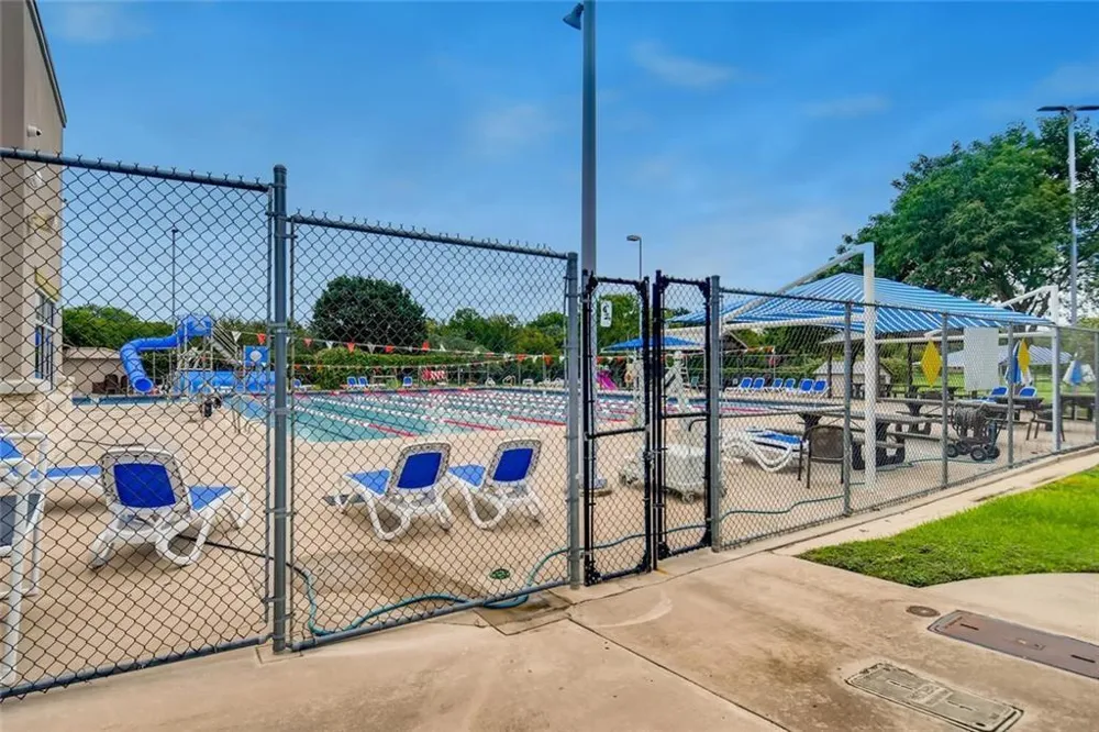 8322 Alvin High Austin, TX 78729