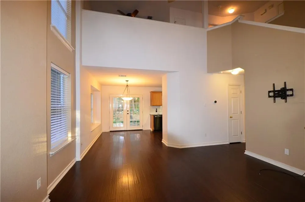 8322 Alvin High Austin, TX 78729