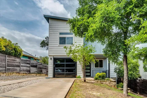 1214 Delano Street #1