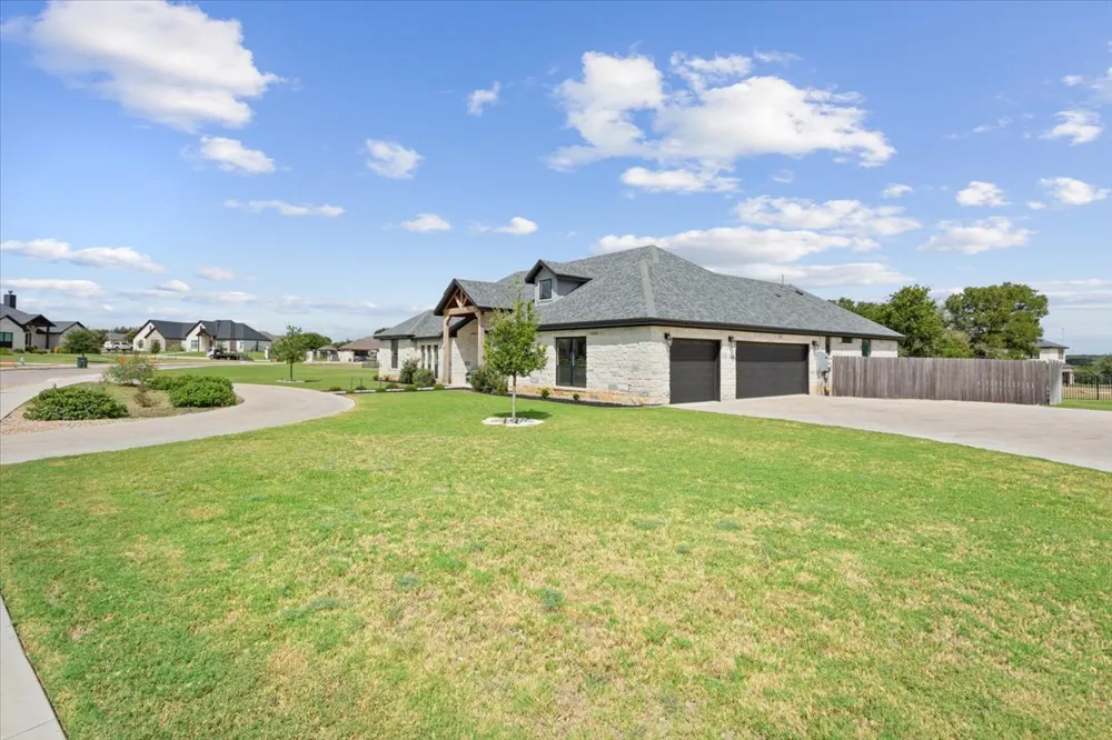1235 Ambrose Drive Salado, TX 76571