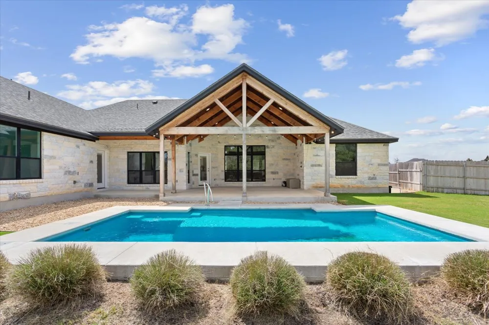 1235 Ambrose Drive Salado, TX 76571