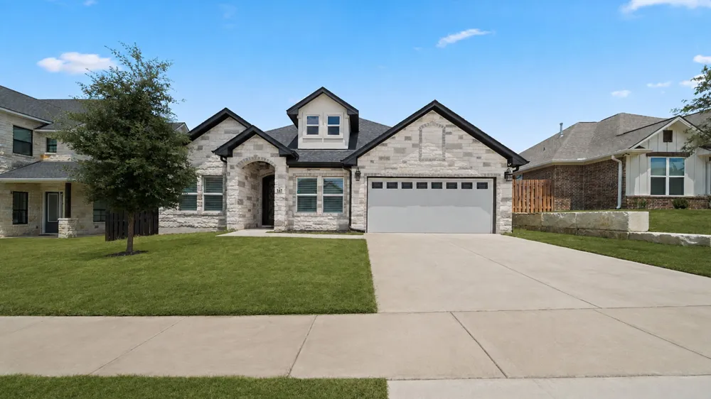 351 Firework Lane Giddings, TX 78942