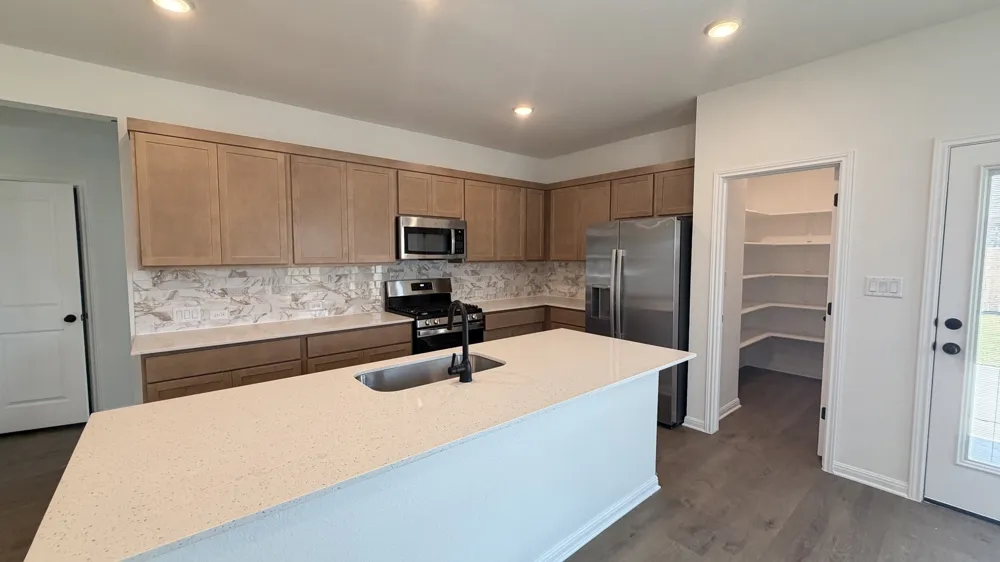 12421 Cockatto Crossing Manor, TX 78653
