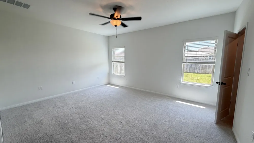 12421 Cockatto Crossing Manor, TX 78653