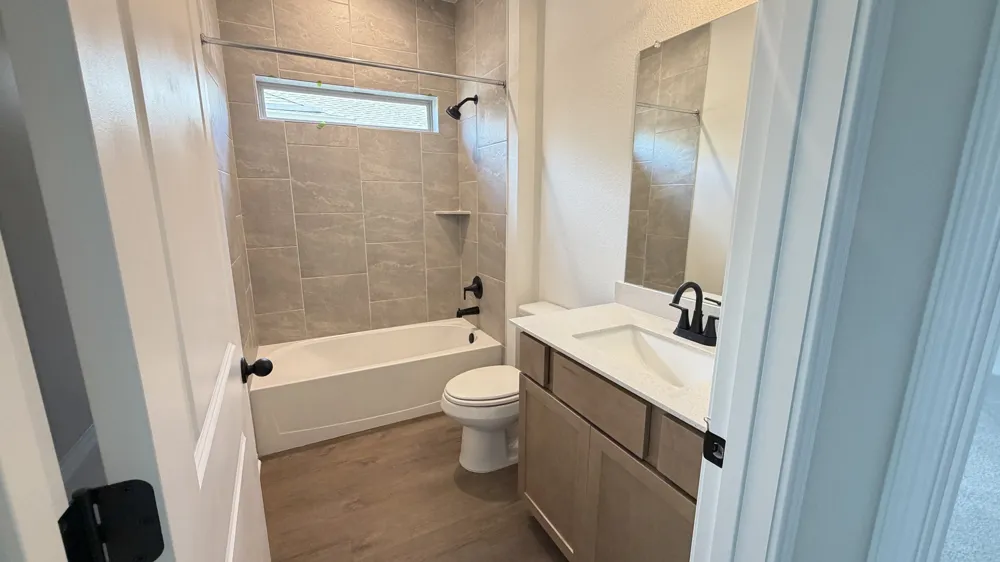 12421 Cockatto Crossing Manor, TX 78653