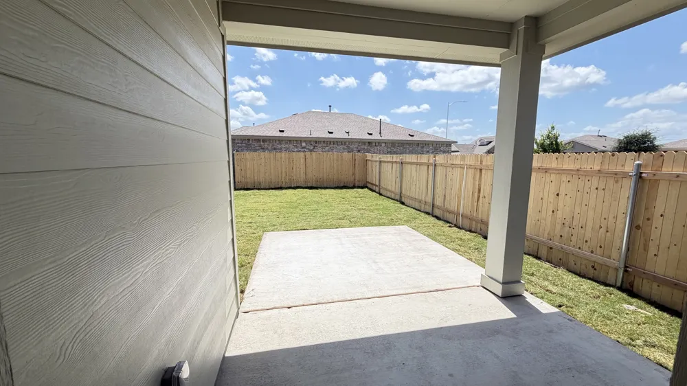 12421 Cockatto Crossing Manor, TX 78653