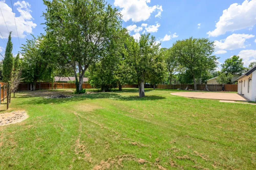 12900 Ben Milam Drive Manchaca, TX 78652