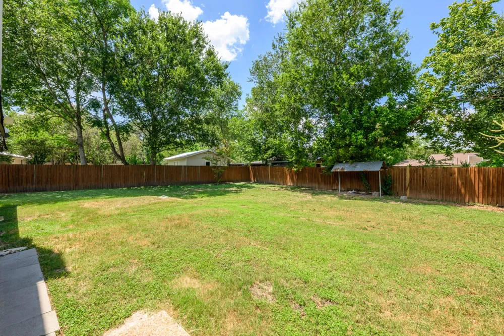 12900 Ben Milam Drive Manchaca, TX 78652