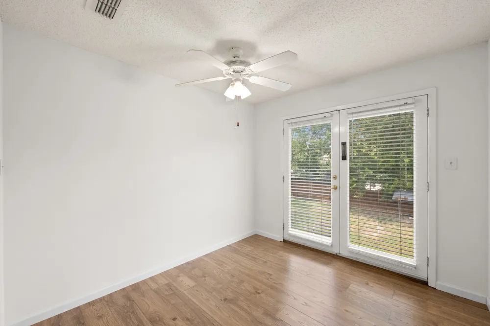 12900 Ben Milam Drive Manchaca, TX 78652
