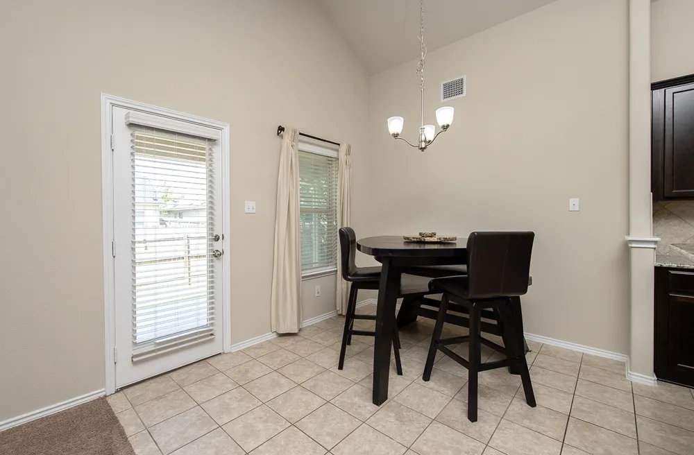 101 Igneous Lane Jarrell, TX 76537