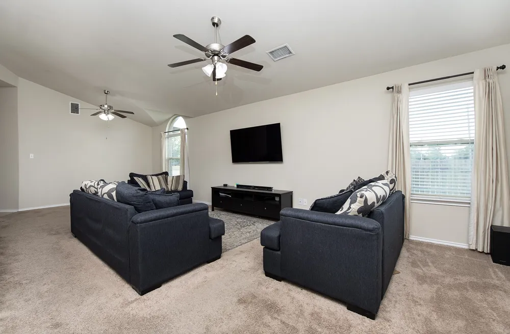 101 Igneous Lane Jarrell, TX 76537
