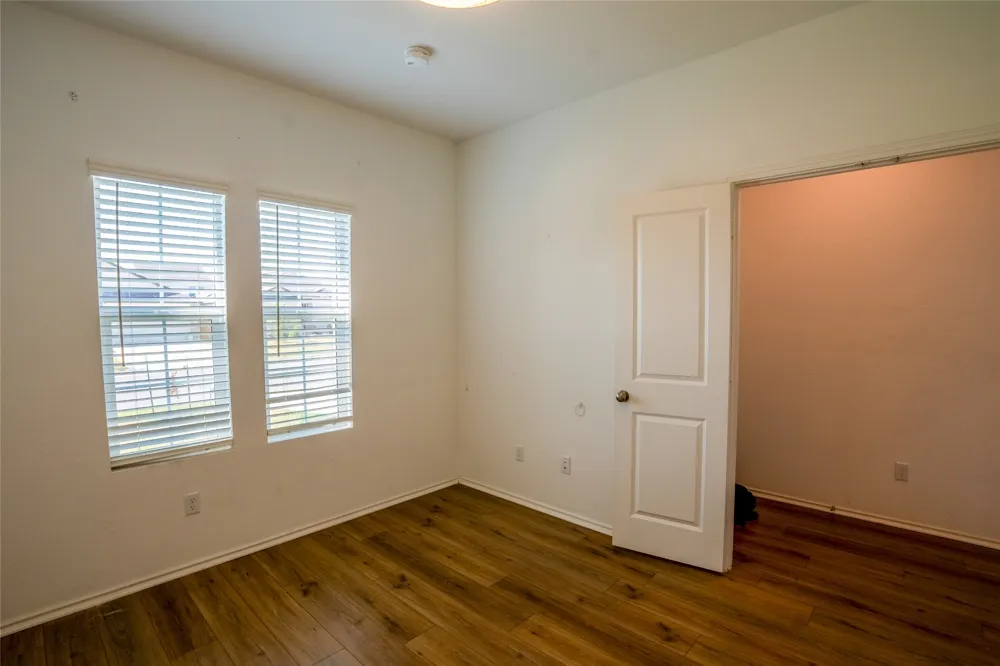 112 Perfect World Loop Jarrell, TX 76537