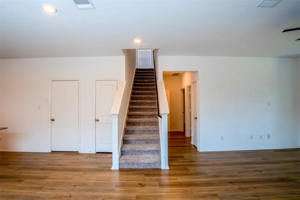 112 Perfect World Loop Jarrell, TX 76537