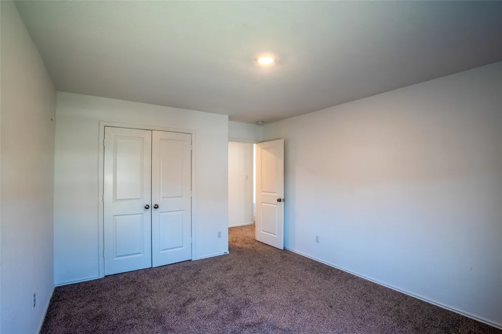112 Perfect World Loop Jarrell, TX 76537