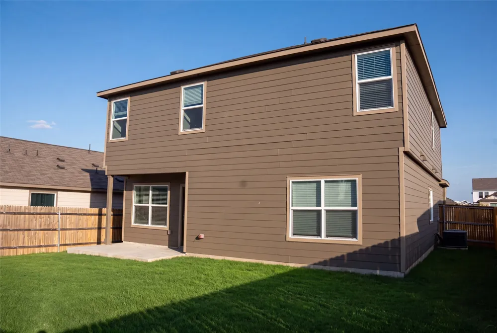 112 Perfect World Loop Jarrell, TX 76537