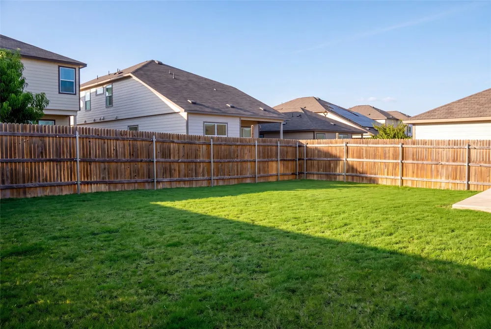 112 Perfect World Loop Jarrell, TX 76537