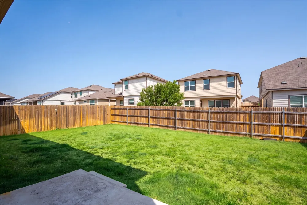 112 Perfect World Loop Jarrell, TX 76537