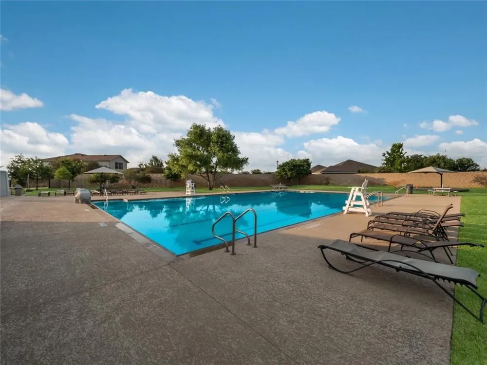 112 Perfect World Loop Jarrell, TX 76537