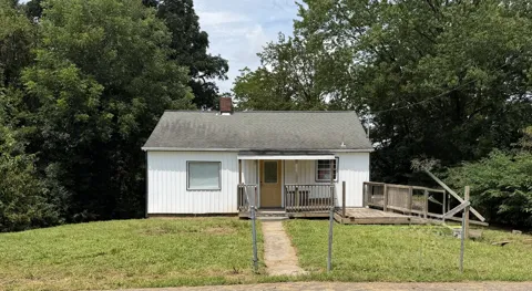 3903 Selma Ave