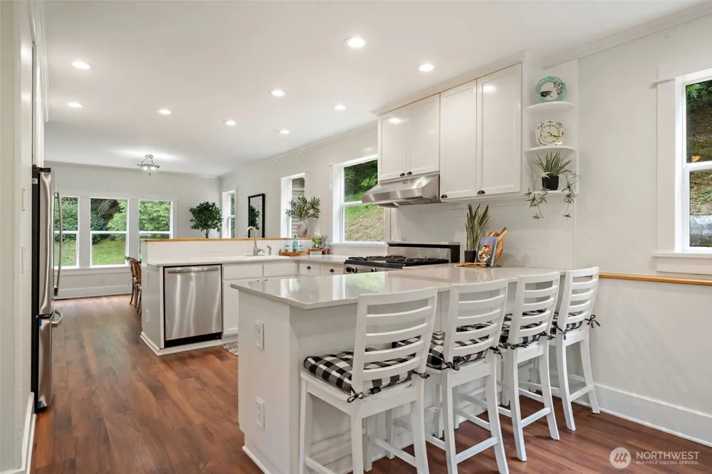7879 Fletcher Bay Road NE Bainbridge Island, WA 98110