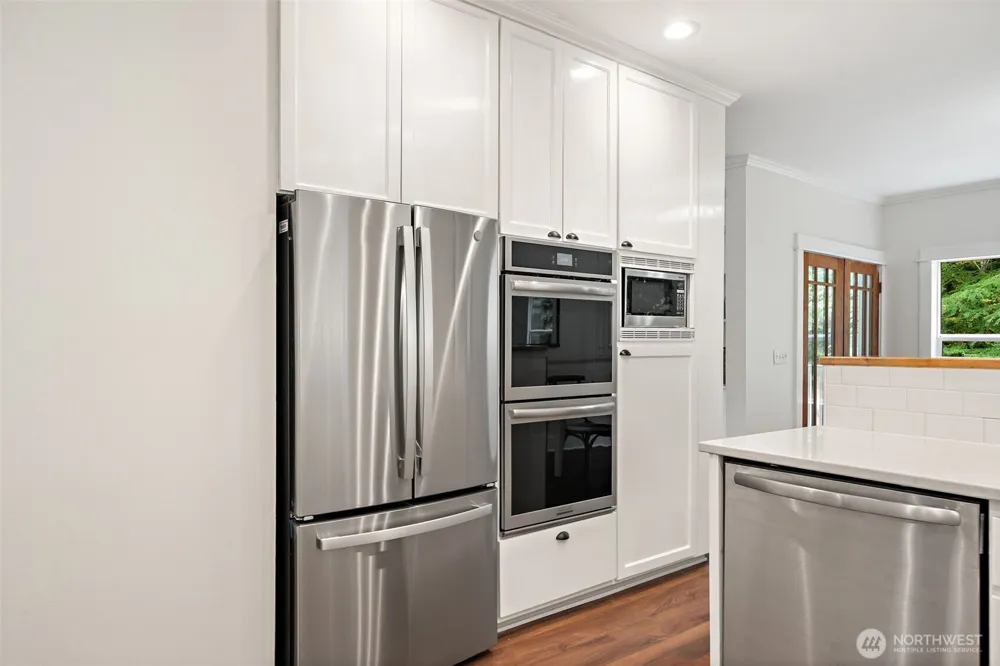 7879 Fletcher Bay Road NE Bainbridge Island, WA 98110
